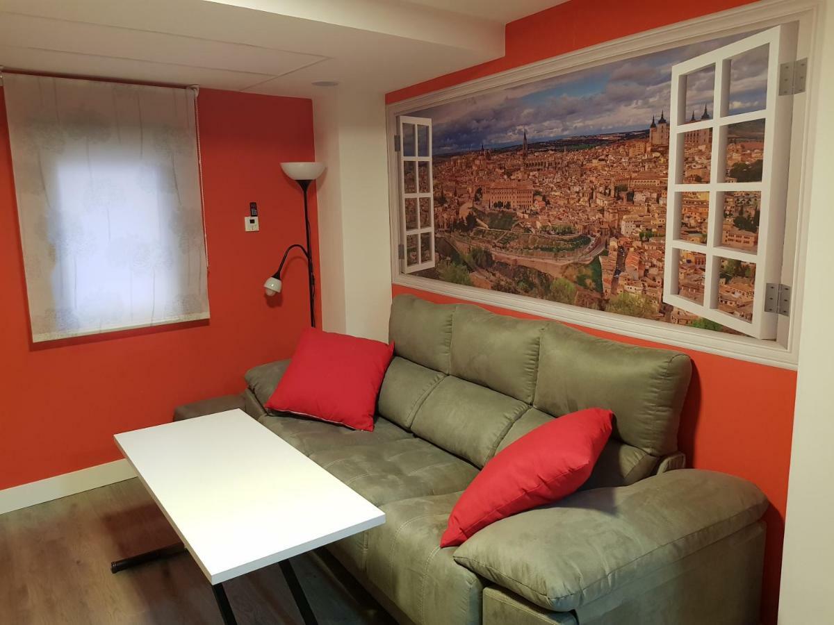 Apartamentos Suenos De โตเลโด ภายนอก รูปภาพ