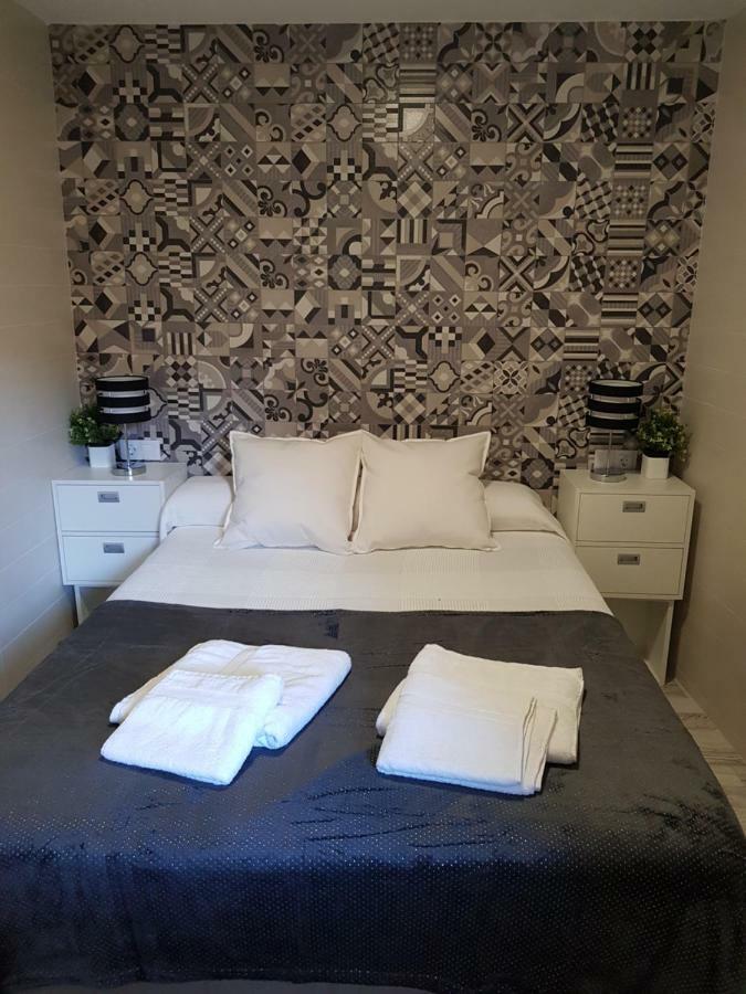 Apartamentos Suenos De โตเลโด ภายนอก รูปภาพ